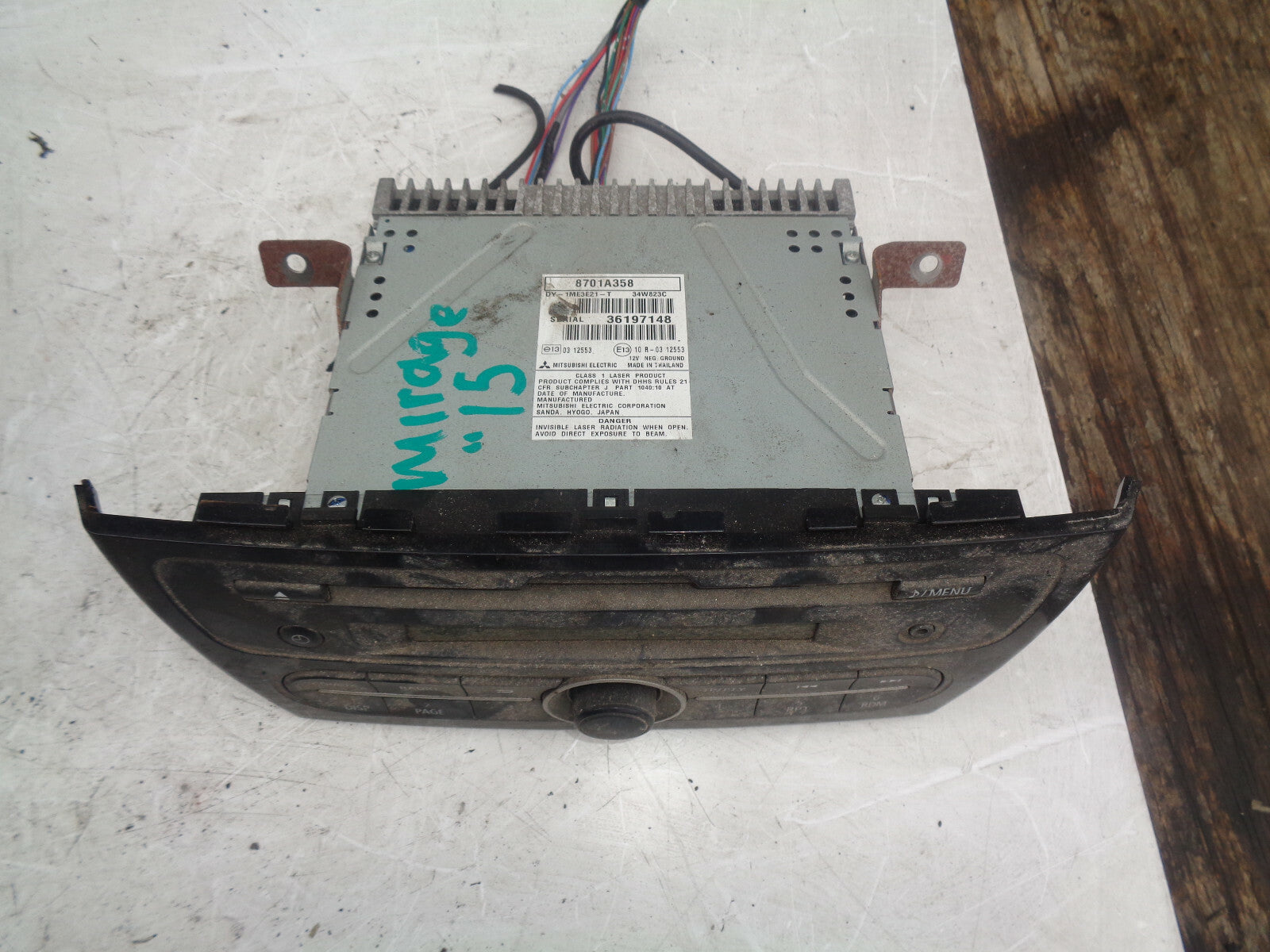 MITSUBISHI MIRAGE 2 MK6 2015 RADIO STEREO CD PLAYER HEAD UNIT 8701A358