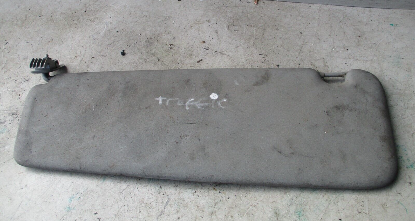 2008 RENAULT TRAFFIC OSF DRIVER SIDE FRONT SUN VISOR