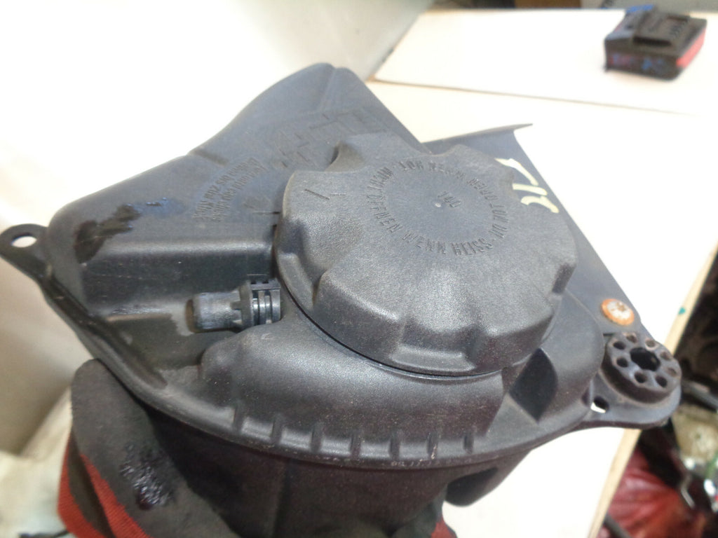 BMW 5 SERIES F10 2012 2.0 DIESEL COOLANT EXPANSION TANK 17137601