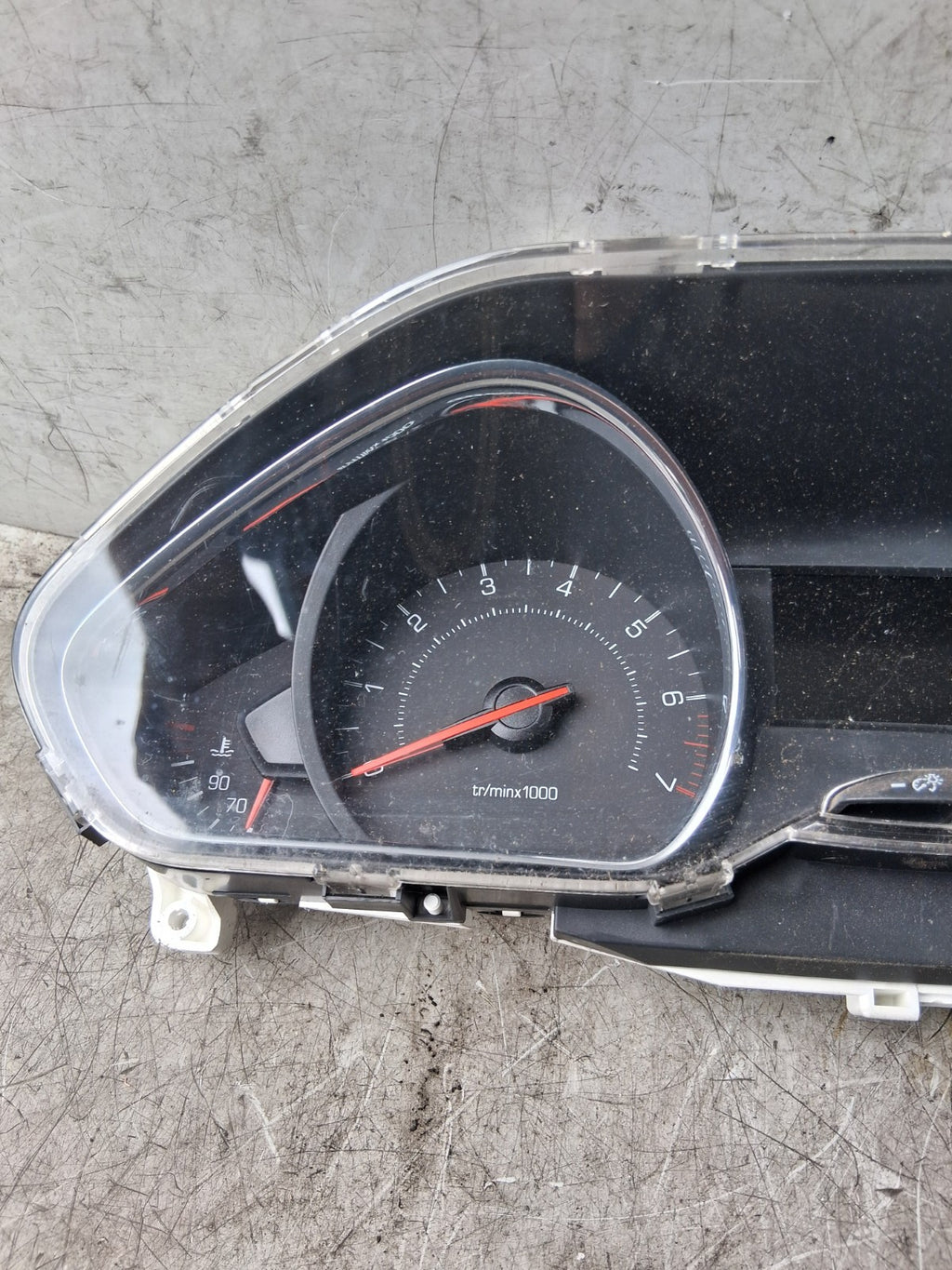 2012 PEUGEOT 208 1.2 PETROL SPEEDO SPEEDOMETER INSTRUMENT CLUSTER 9801906680