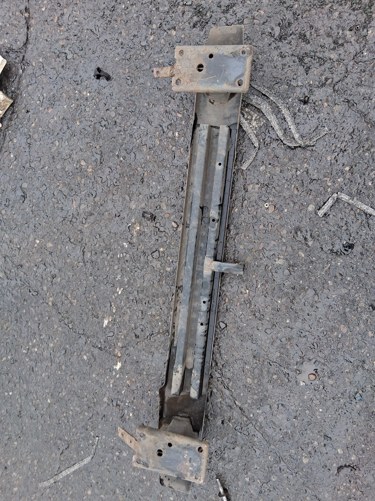 2005 VAUXHALL CORSA C REAR BUMPER CRASH BAR REINFORCEMENT BAR