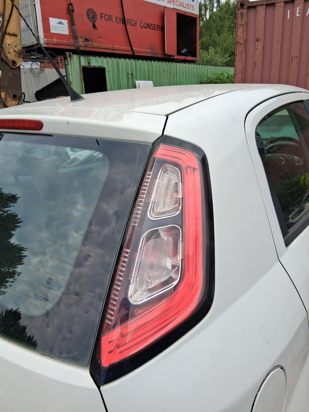 2014 FIAT PUNTO FACELIFT MK3 OSR DRIVER SIDE REAR RIGHT TAIL LIGHT