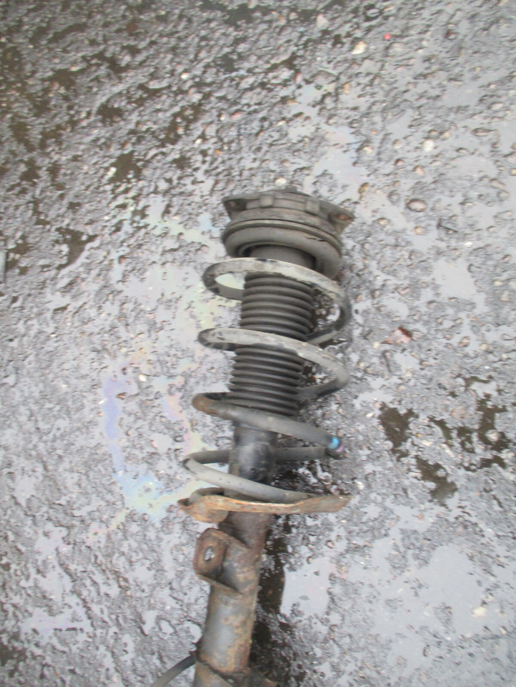 NISSAN QASHQAI J10 2011 1.5 DIESEL OSF DRIVER FRONT HUB & SHOCK ABSORBER
