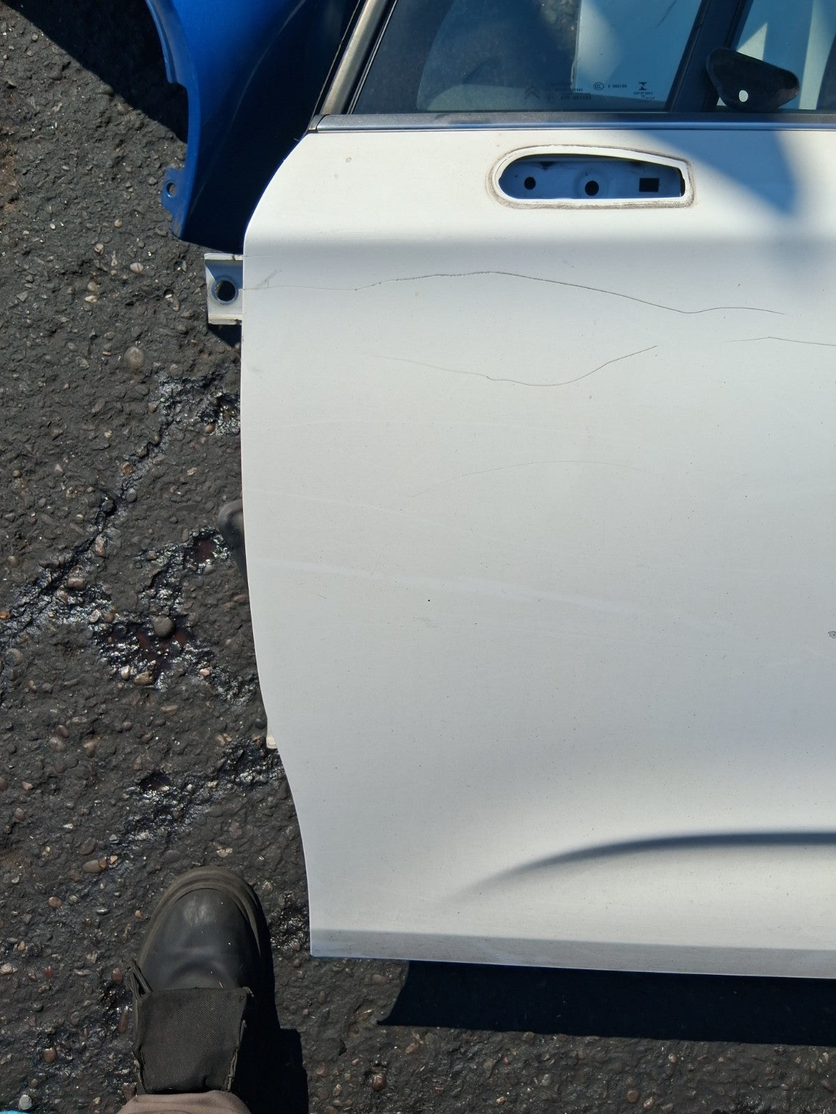 2013 CITROEN C4 MK2 NSF PASSENGER SIDE FRONT LEFT COMPLETE DOOR WHITE