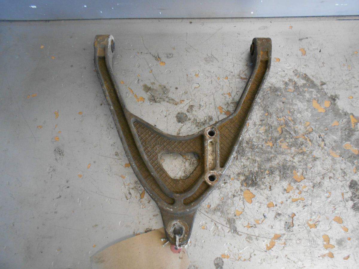 AIXAM 500 D 1999 KUBOTA OSF DRIVER SIDE FRONT BOTTOM ARM WISHBONE ALUMINIUM