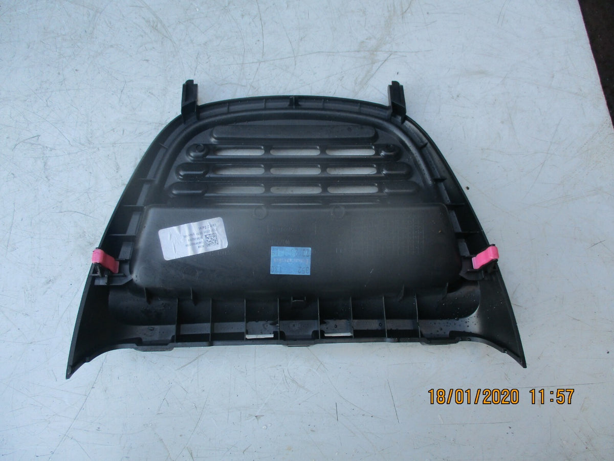 TOYOTA AYGO 2019 TOP UPPER CENTRE DASHBOARD VENT PLASTIC TRIM SURROUND 48770M