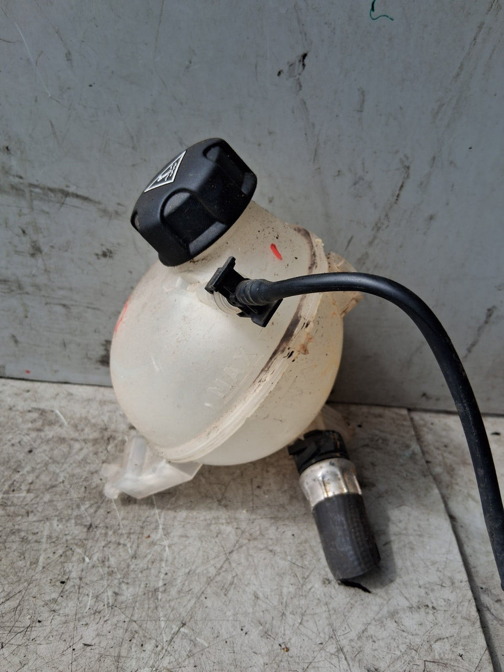 2021 CITROEN C3 MK3 1.2 PETROL WATER EXPANSION COOLANT OVERFLOW TANK 9800777280