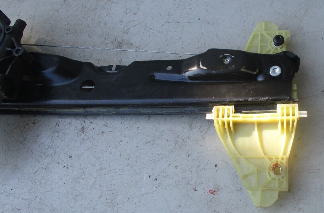 VAUXHALL VIVARO 2021 OSF DRIVERS SIDE FRONT WINDOW MOTOR REGULATOR 9829503580