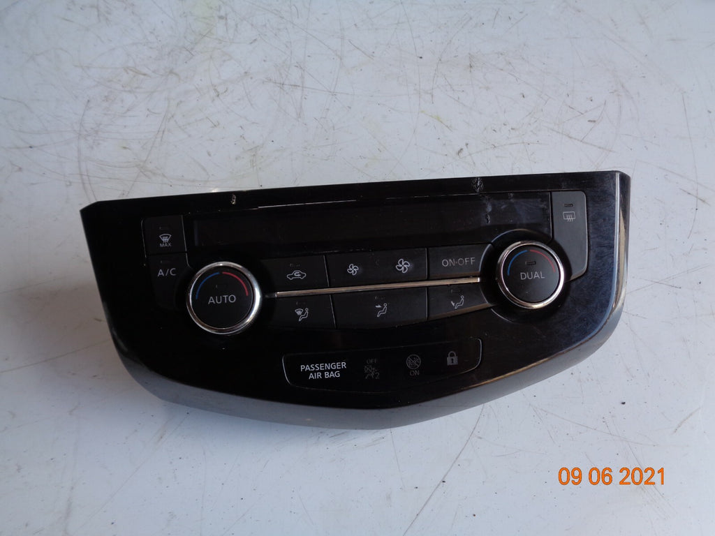 NISSAN QASHQAI MK2 J11 2018 HEATER AC CLIMATE CONTROL SWITCH PANEL FIRE DAMAGED