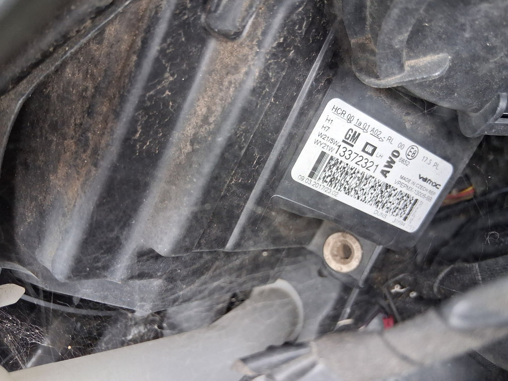 2017 VAUXHALL MERIVA B MK2 NSF PASSENGER SIDE FRONT LEFT HEADLIGHT 13372321