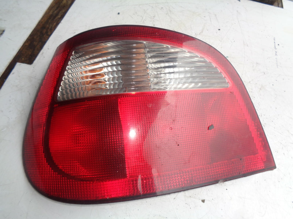 RENAULT MEGANE MK2 CC PASSENGER NEAR SIDE REAR LIGHT 7700428320