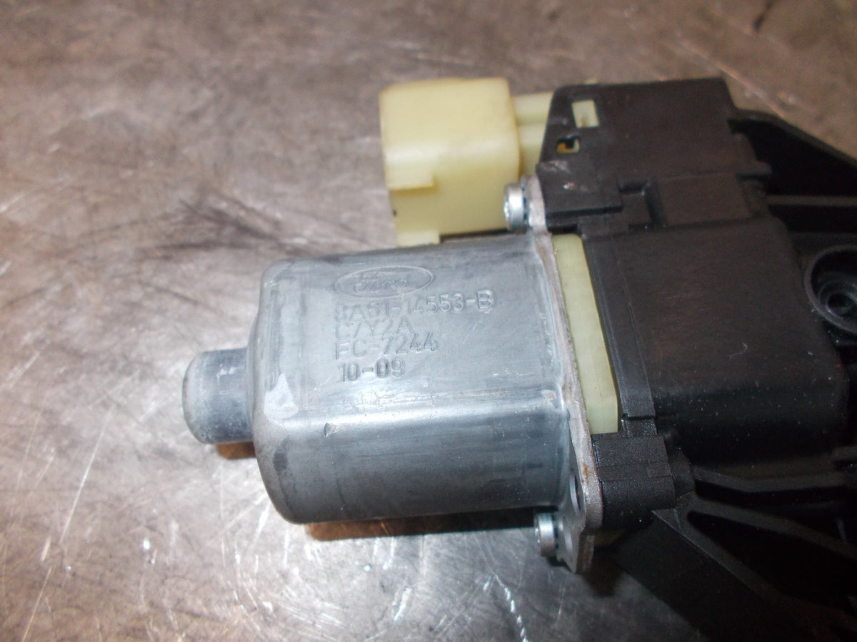 FORD FIESTA 2015 3 DOOR OS DRIVER SIDE WINDOW MOTOR 0130822405
