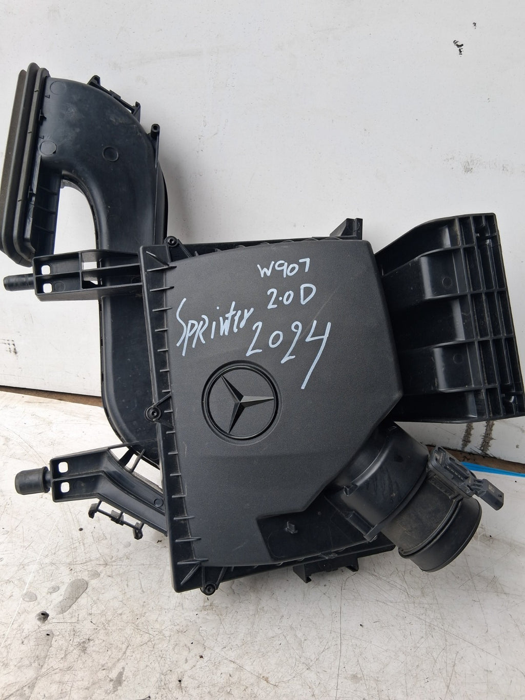 2024 MERCEDES BENZ SPRINTER W907 2.0 DIESEL AIR FILTER BOX A9075285800