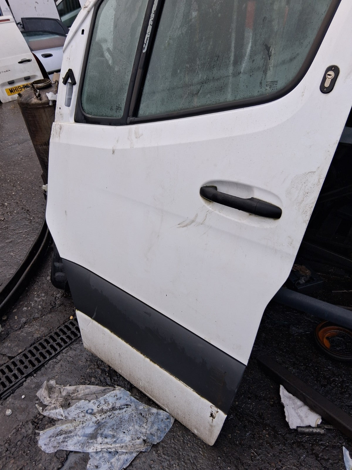 2022 MERCEDES BENZ SPRINTER W907 OSF DRIVER SIDE FRONT RIGHT BARE DOOR WHITE
