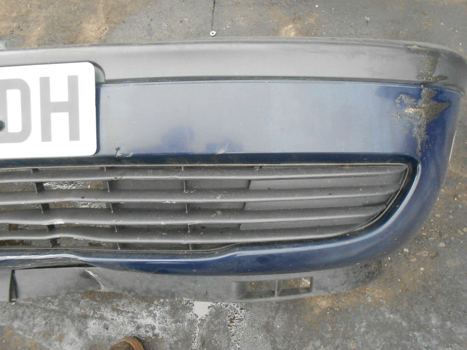 VAUXHALL ZAFIRA A 2000 PRE FACELIFT NON FOG FRONT BUMPER & GRILL DARK BLUE