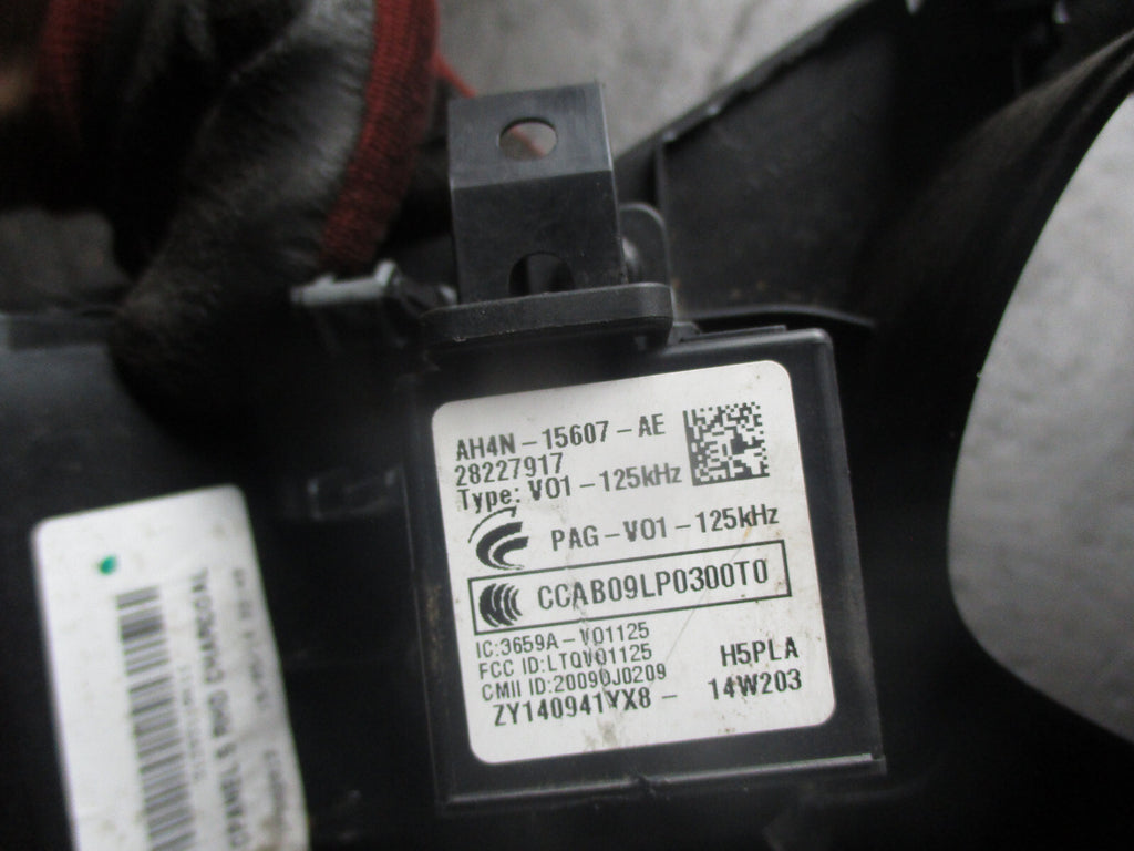 VOLVO V40 2013 DASHBOARD TRIM WITH START BUTTON & MODULE AH4N15607AE /  10090125
