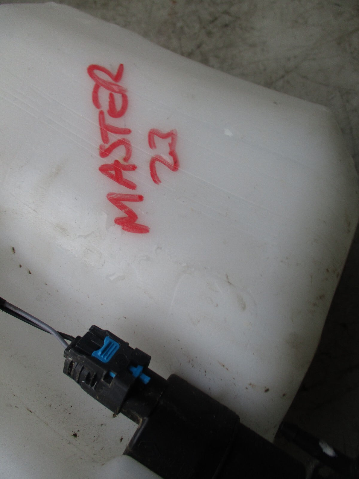 2023 RENAULT MASTER WASHER BOTTLE TANK FLUID 289101394R