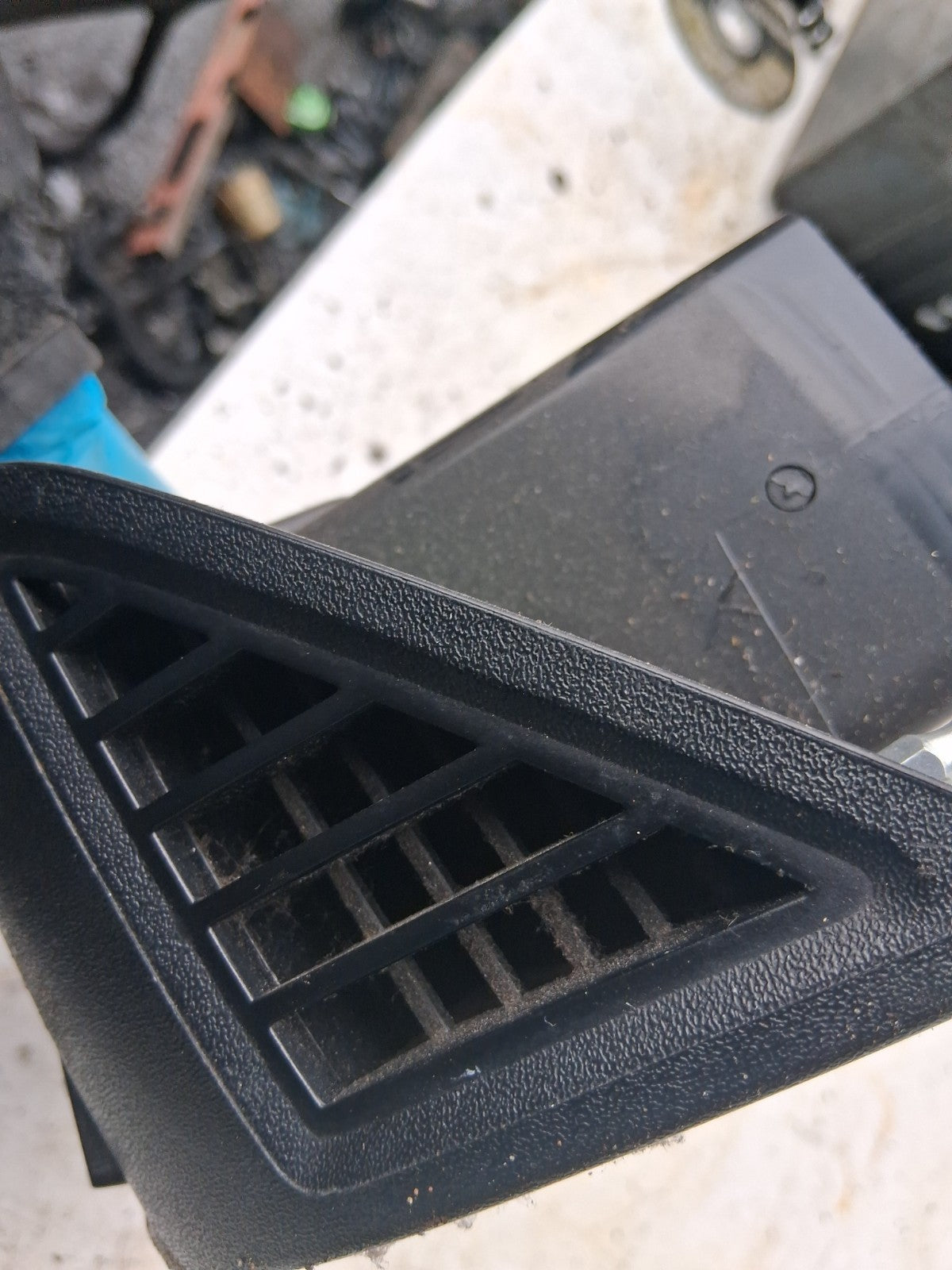 2016 PEUGEOT BOXER MK3 FRONT DASH NSF PASSENGER SIDE LEFT AIR VENT LS385822