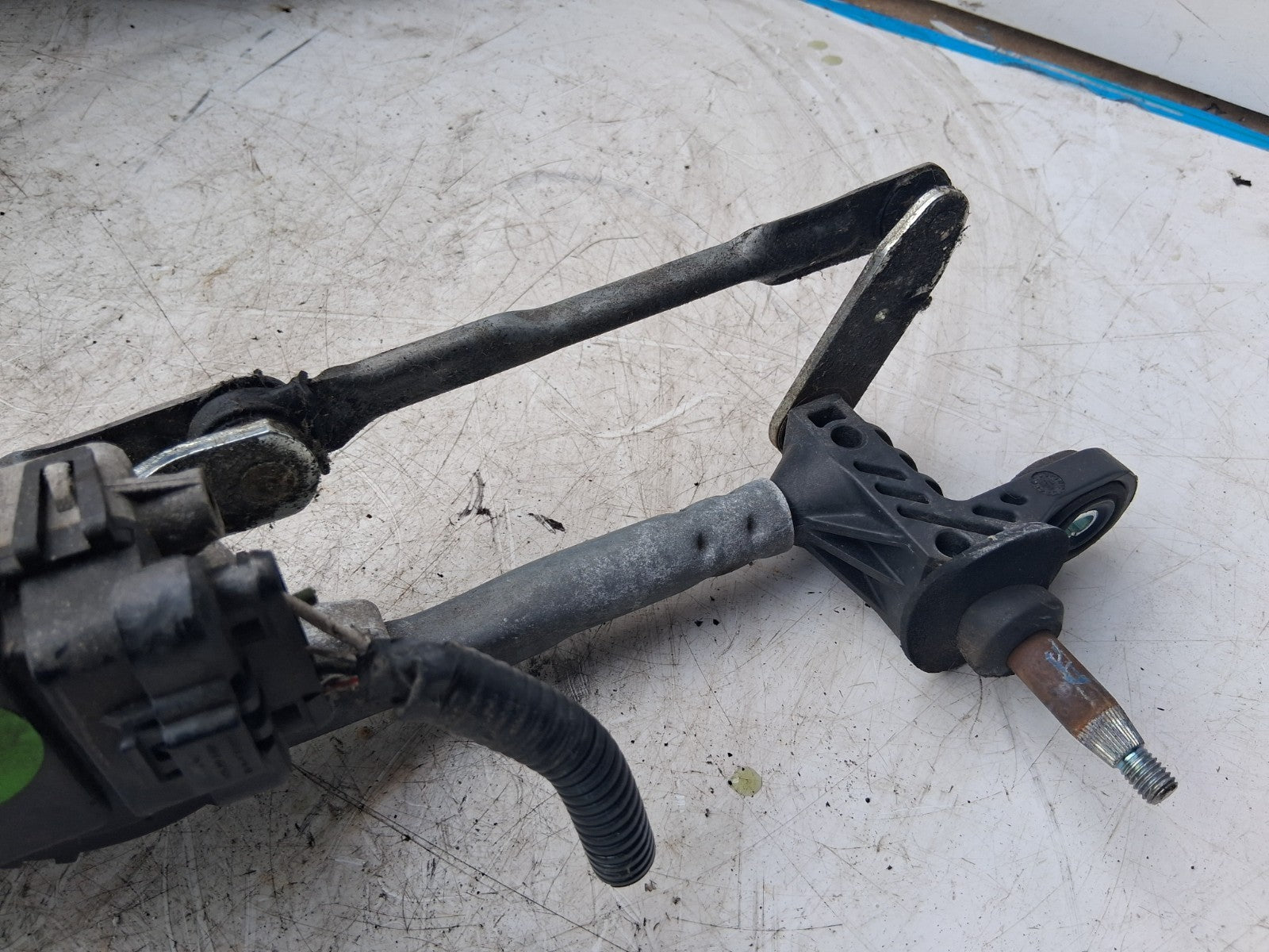 2010 FIAT 500 LOUNGE MK1 FRONT WINDSCREEN WIPER MOTOR LINKAGE MS1592008660