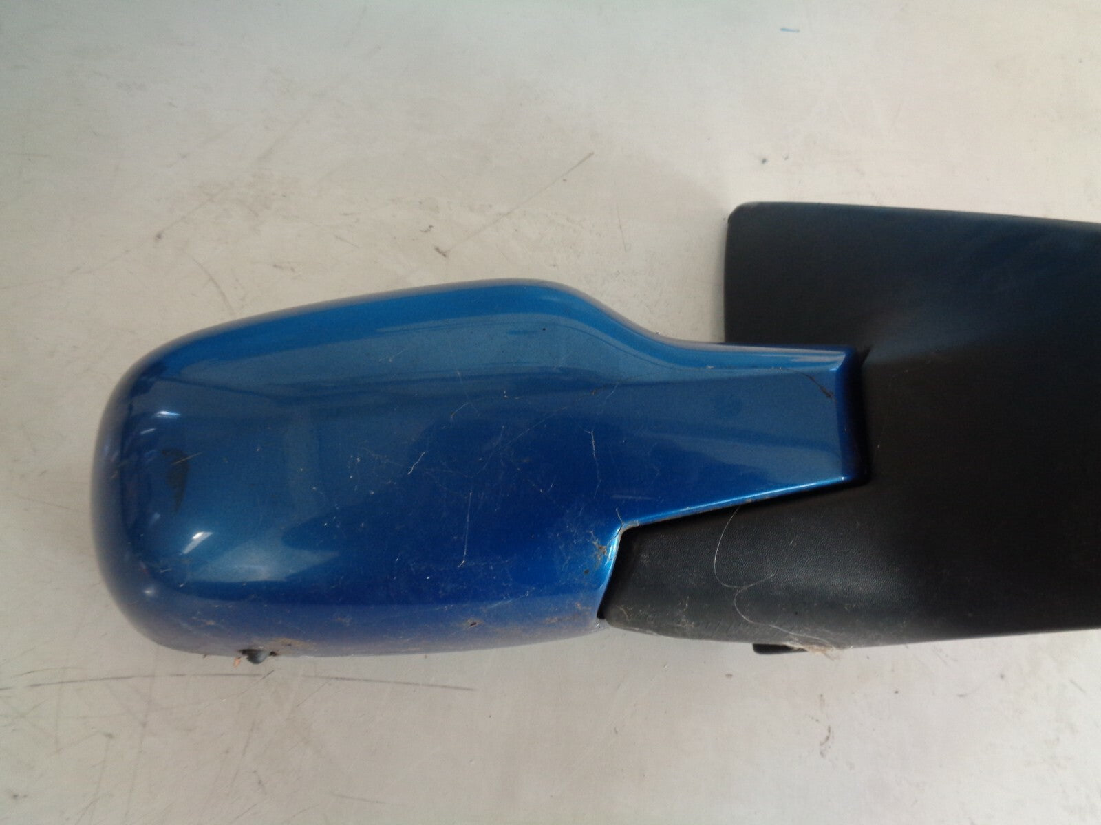 RENAULT MEGANE MK2 2005 OS DRIVER SIDE ELECTRIC WING MIRROR BLUE