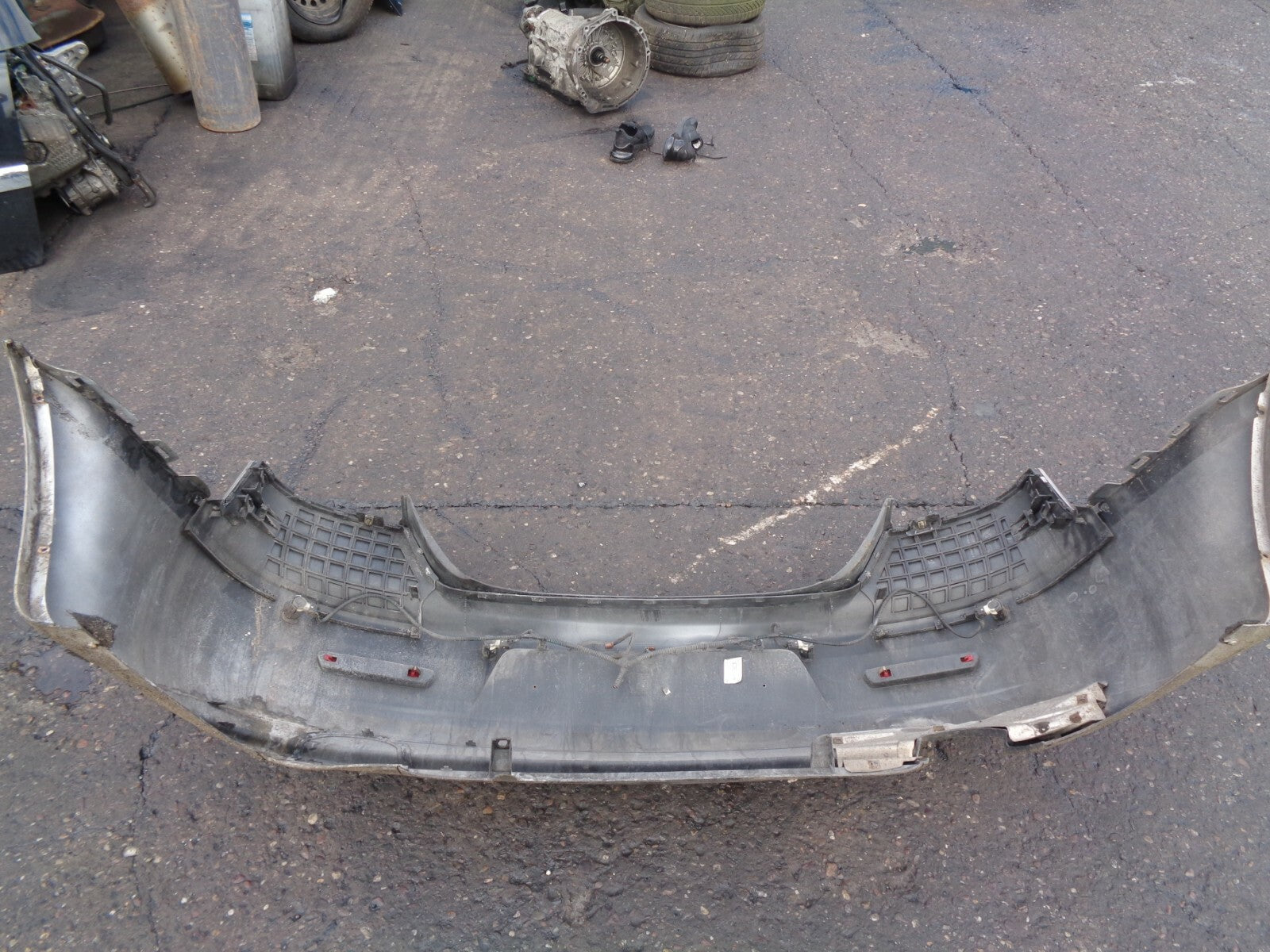 ALFA ROMEO 159 COMPLETE REAR BUMPER WITH PARKING SENSORS IN SILVER