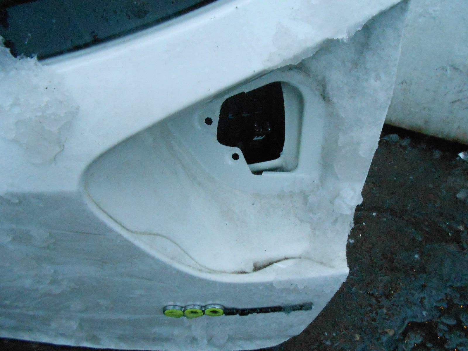 KIA RIO MK3 2014 HATCHBACK BOOTLID TAILGATE WIPER MOTOR GLASS BADGE WHITE