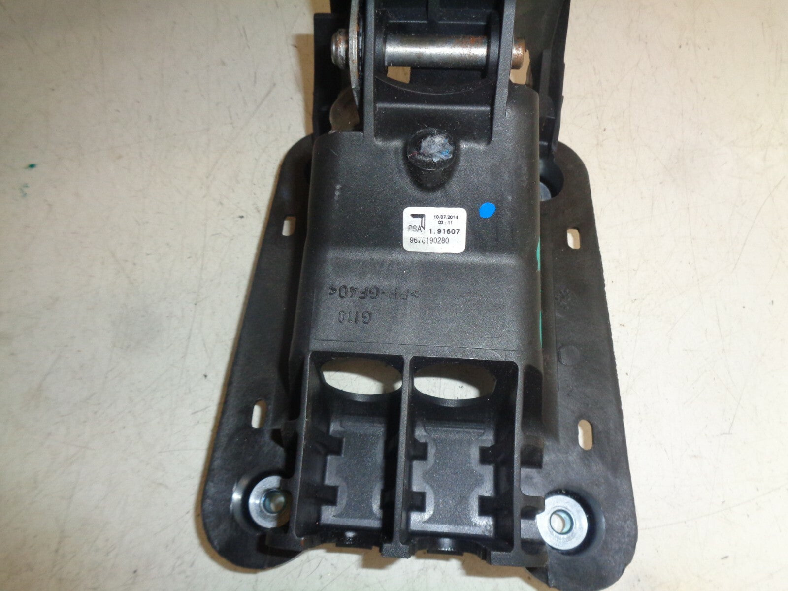 PEUGEOT 208 2012 5 SPEED MANUAL GEAR STICK GEAR SHIFTER 9676190280