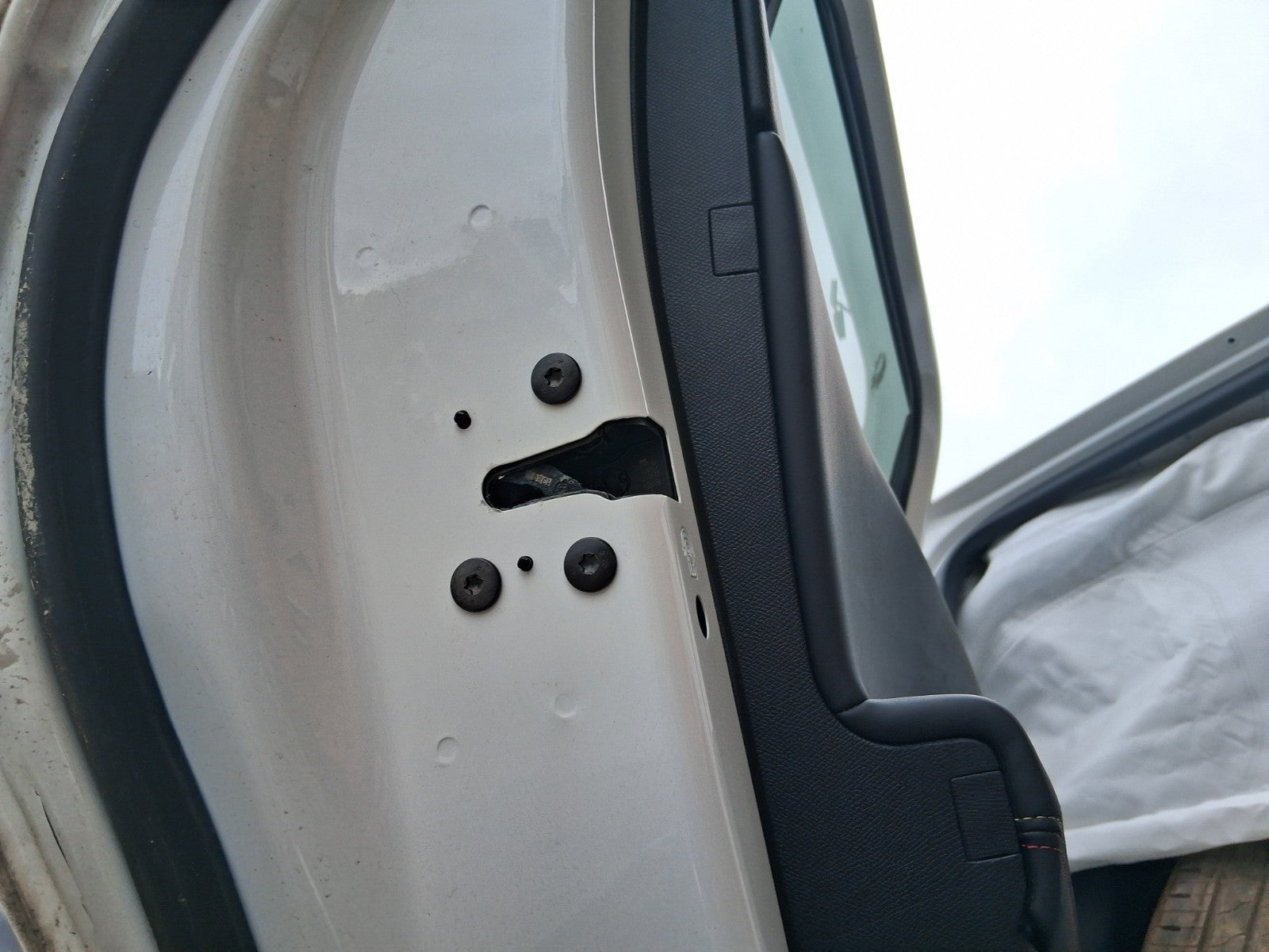 2023 DS DS 4 CROSSOVER NSR PASSENGER SIDE REAR DOOR LOCK MECHANISM