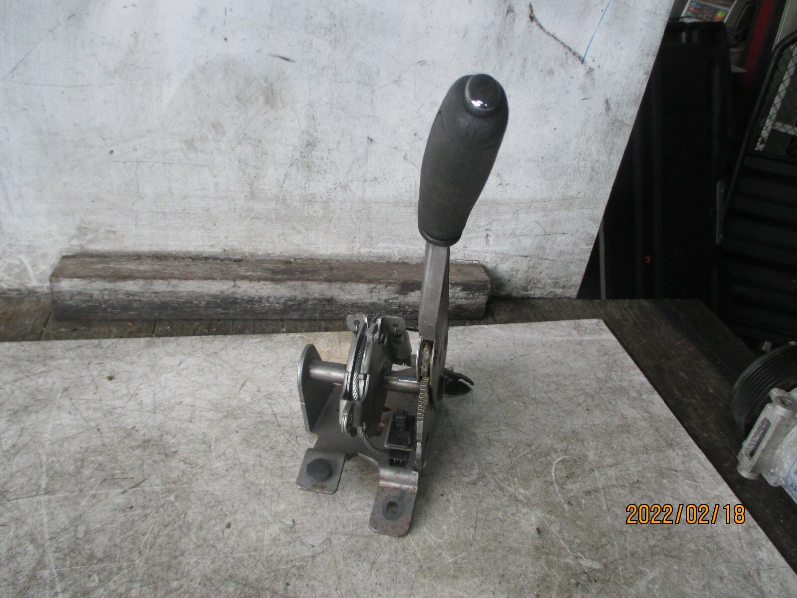 PEUGEOT 407 2004 MANUAL PARKING HANDBRAKE 9654841677