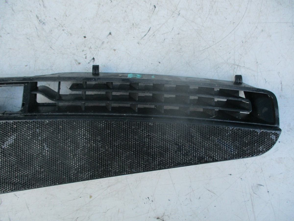 AUDI A3 8V S LINE 2017 INSTRUMENT DASH DEFROST VENT PANEL GRILL 8V2819635D
