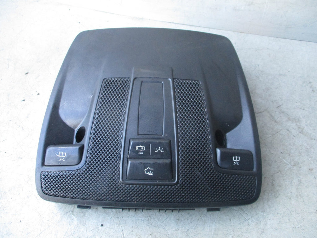 2018 MERCEDES A CLASS W176 FRONT INTERIOR COURTESY READING LIGHT A0009004508