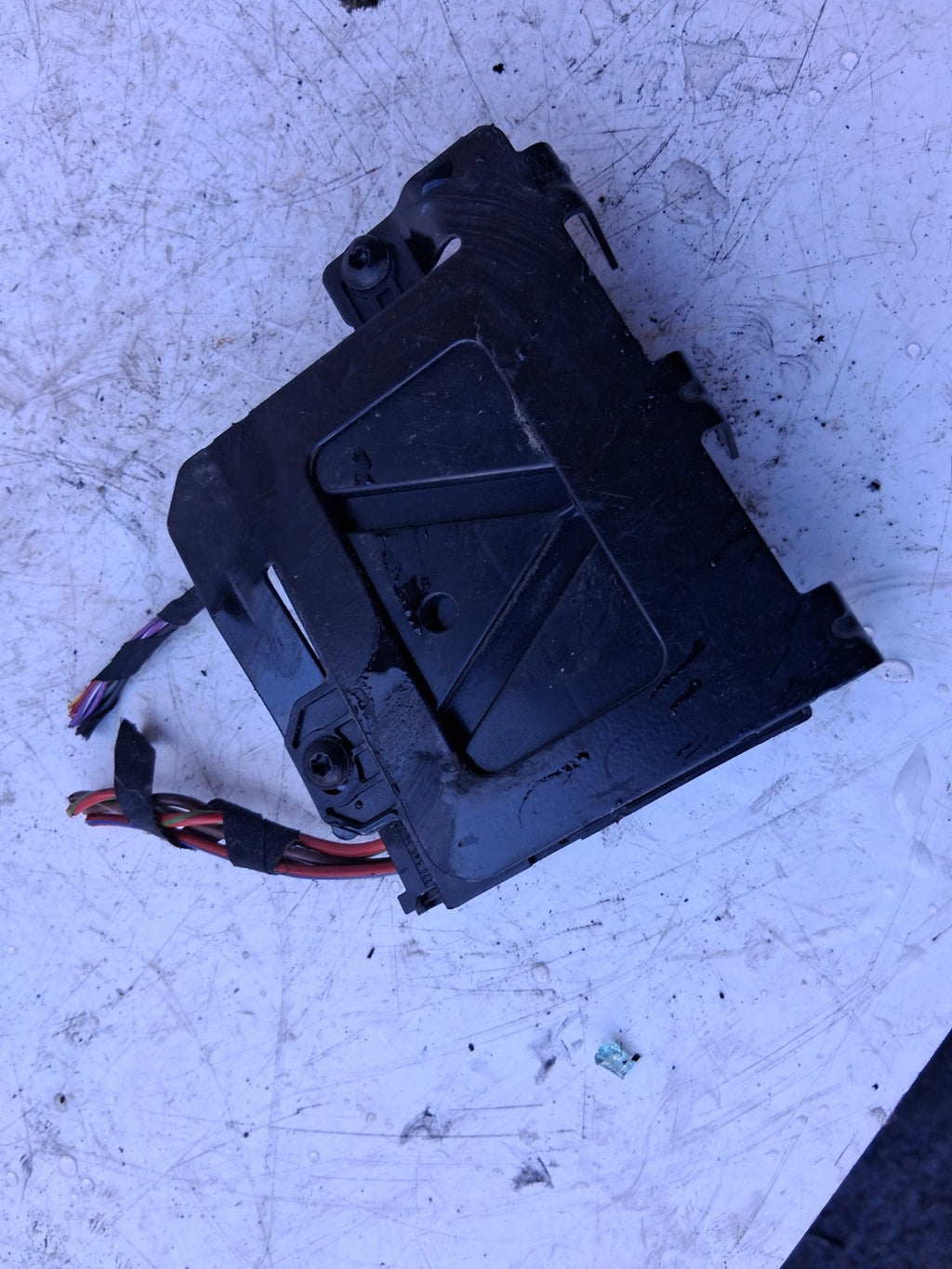 2015 MERCEDES C CLASS W204 FUEL PUMP CONTROL MODULE A0009003101