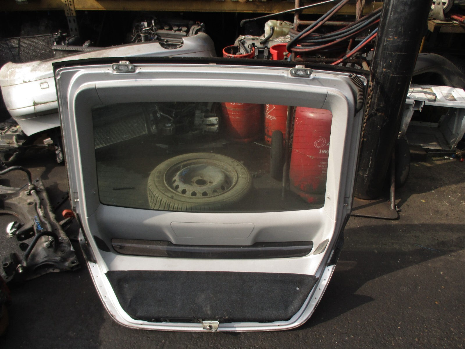 2002 MERCEDES C CLASS COUPE CL203 COMPLETE REAR BOOTLID TAILGATE BOOT SILVER