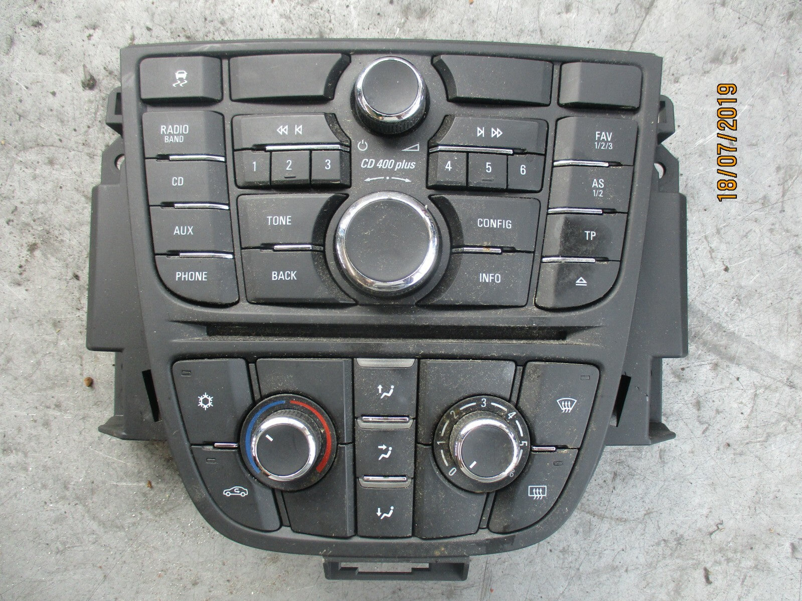 VAUXHALL ASTRA J HEATER AC CLIMATE AND STEREO RADIO CONTROL PANEL 13435154