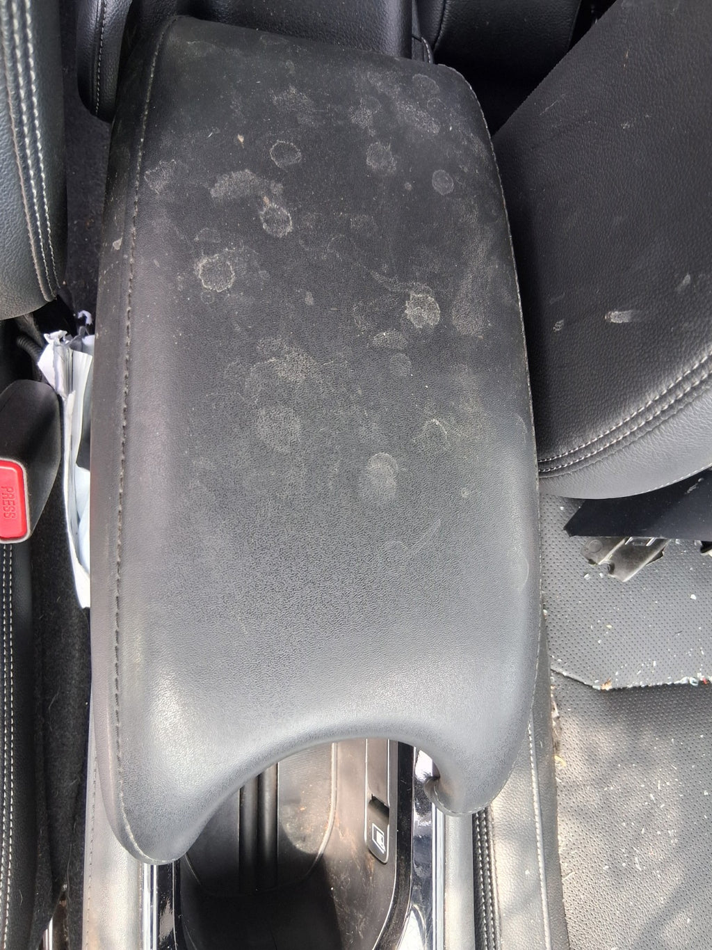 2020 HONDA HR-V FACELIFT CENTRE CONSOLE LEATHER ARM REST