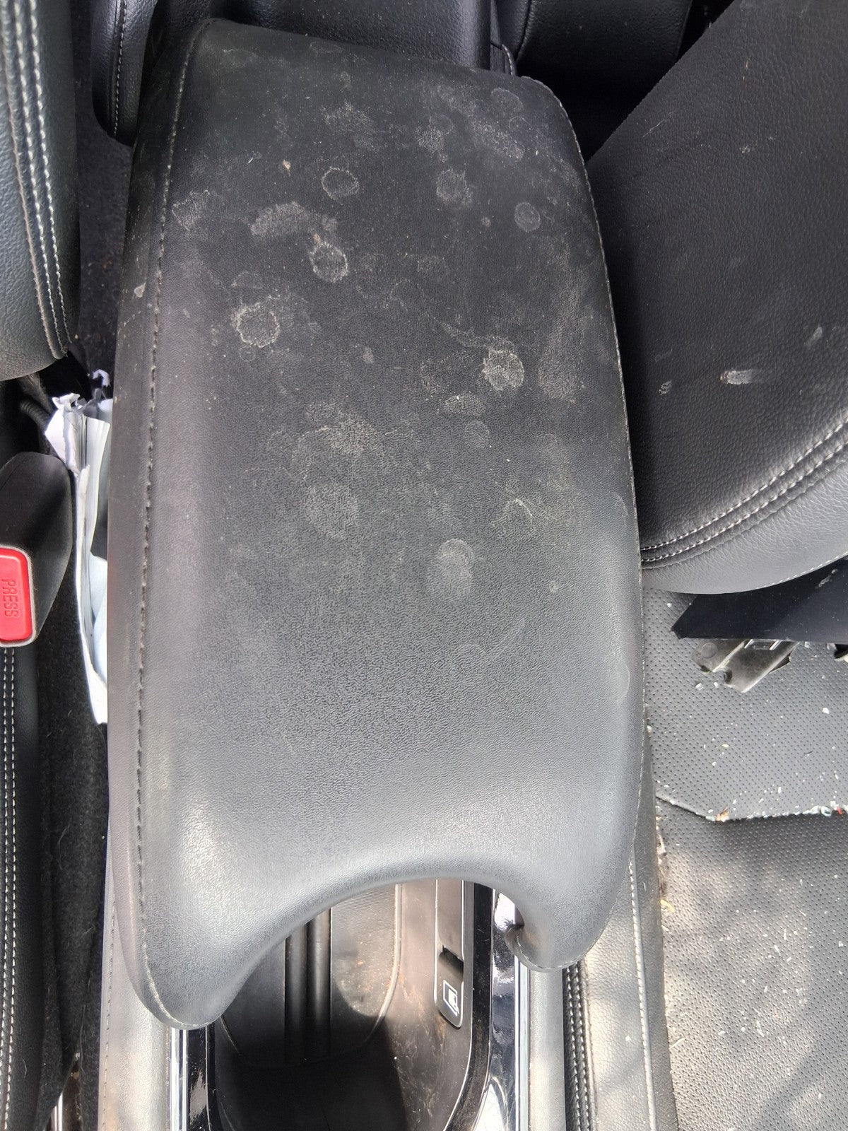 2020 HONDA HR-V FACELIFT CENTRE CONSOLE LEATHER ARM REST