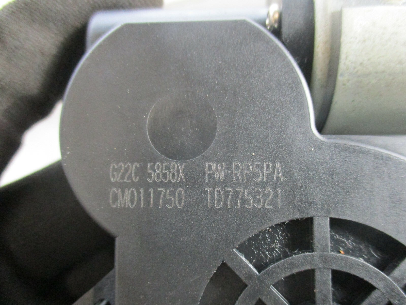 MAZDA 6 2005 OSF DRIVER SIDE FRONT WINDOW MOTOR REGULATOR