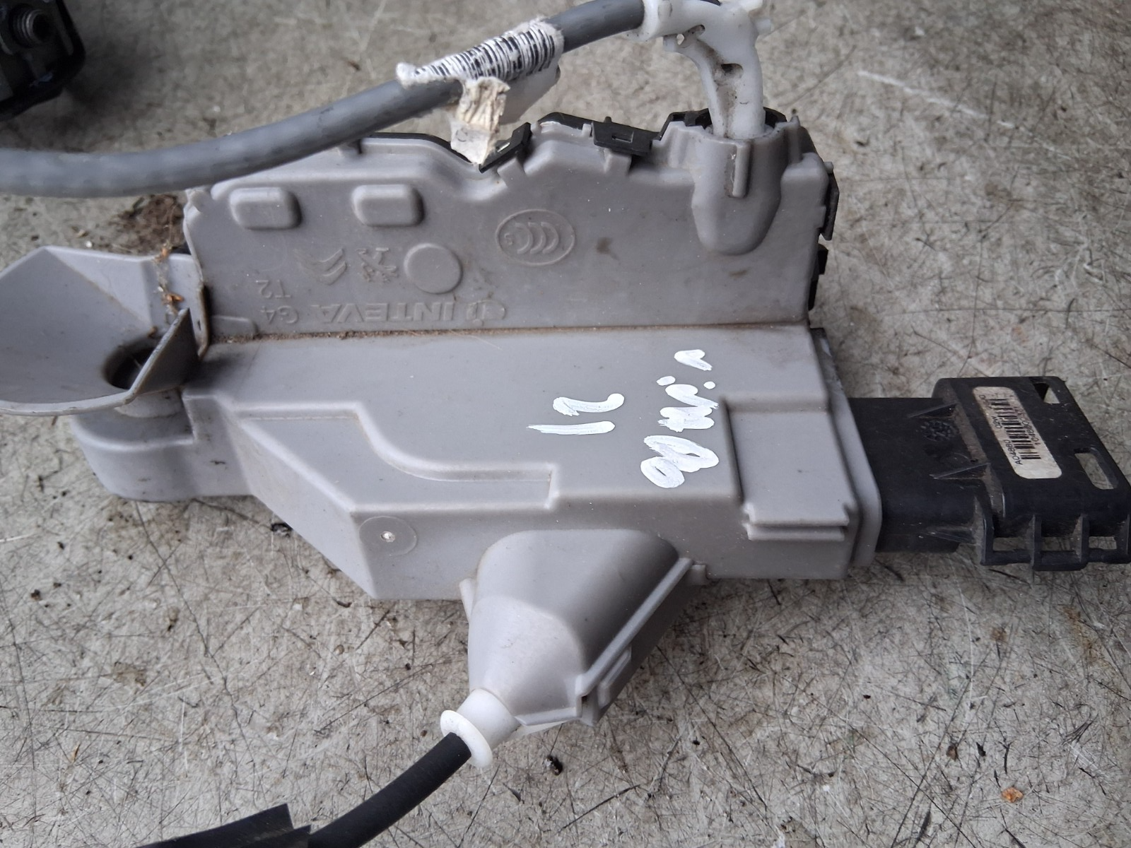 2021 VAUXHALL VIVARO MK3 NSF PASSENGER SIDE FRONT LEFT DOOR LOCK MECHANISM