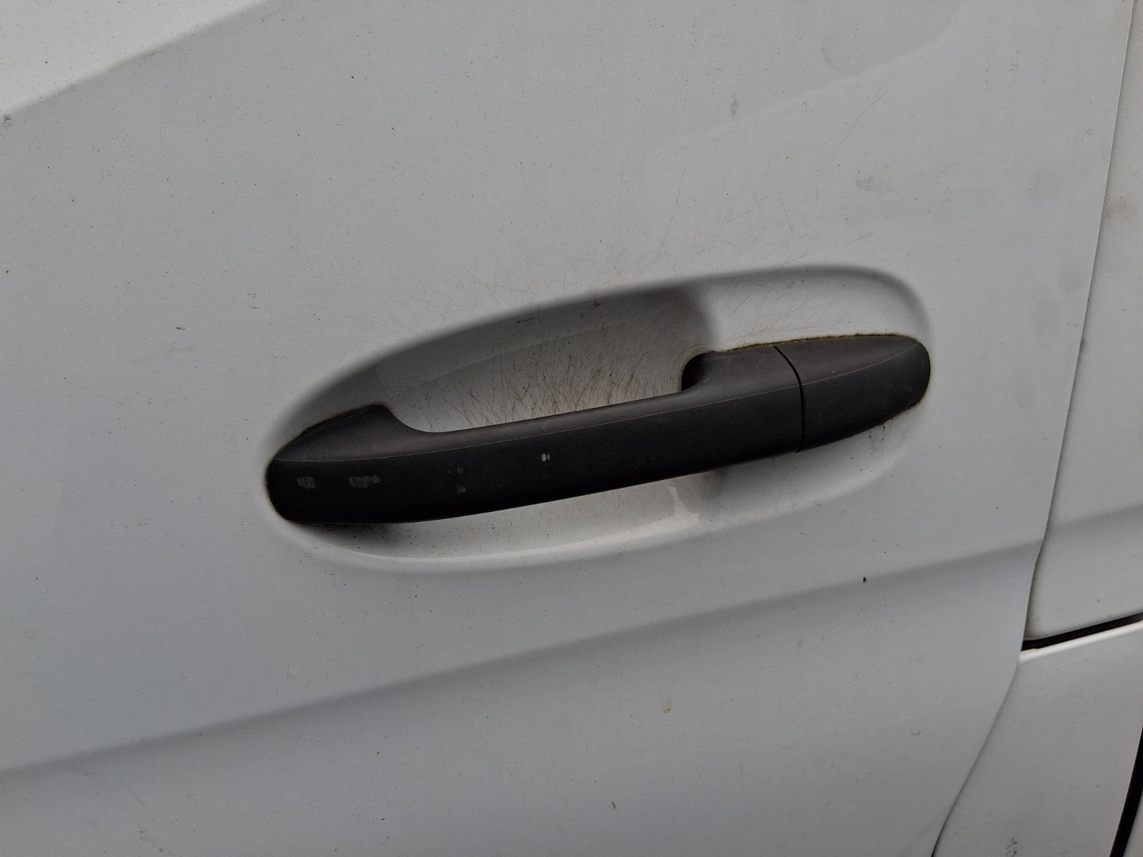 2018 MERCEDES BENZ SPRINTER W907 NSF PASSENGER SIDE FRONT LEFT DOOR HANDLE
