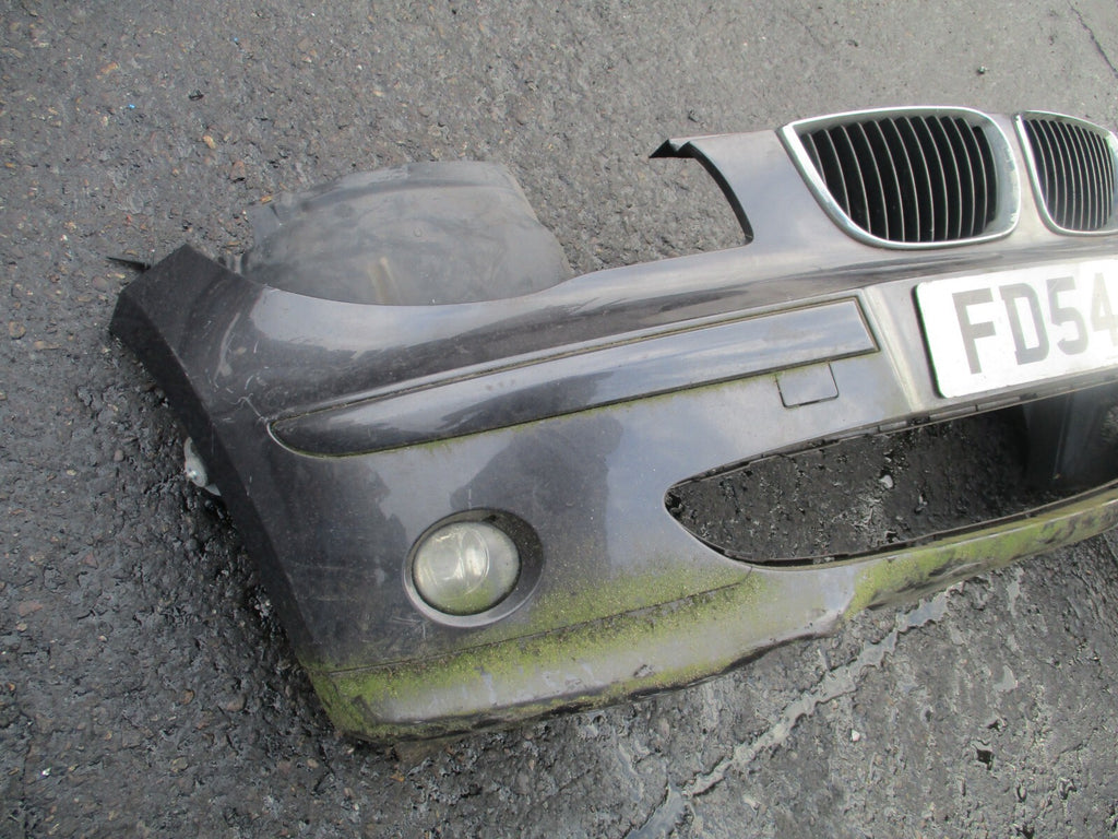 BMW 1 SERIES E87 2007 FRONT BUMPER & GRILLS GREY