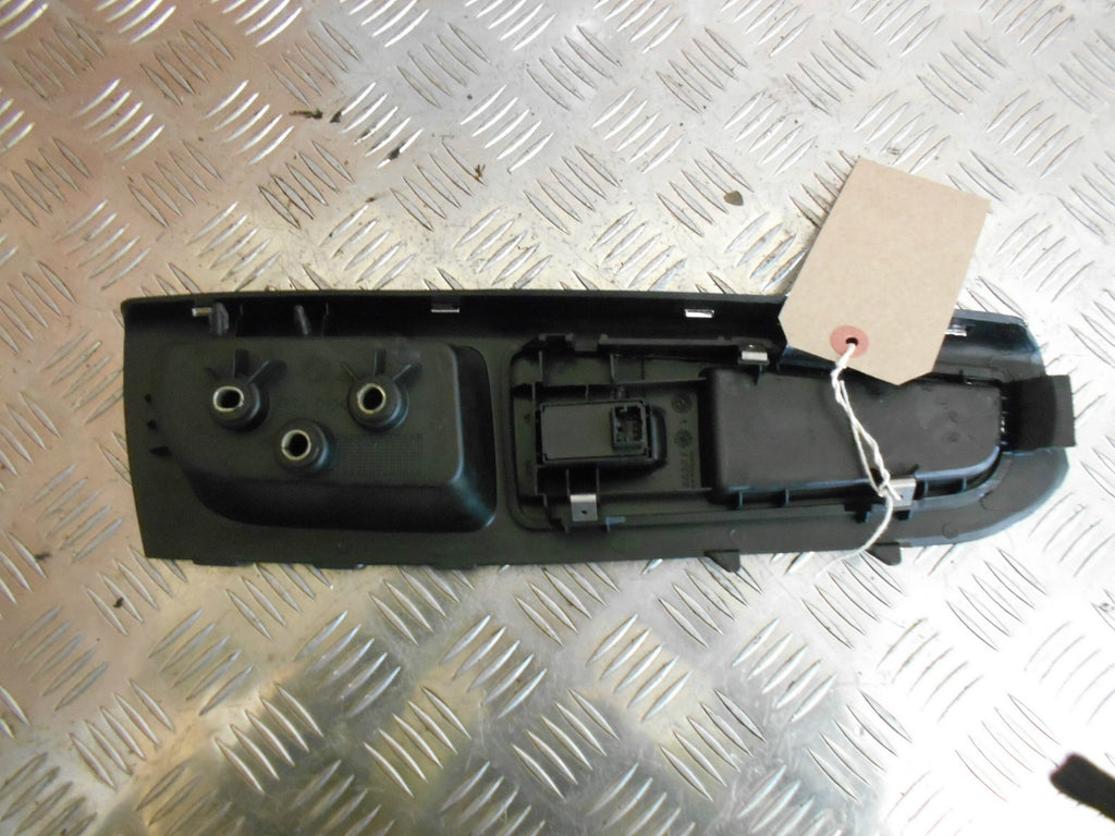 FIAT BRAVO MK2 2007 NSF PASSENGER SIDE FRONT WINDOW SWITCH & TRIM 735443256