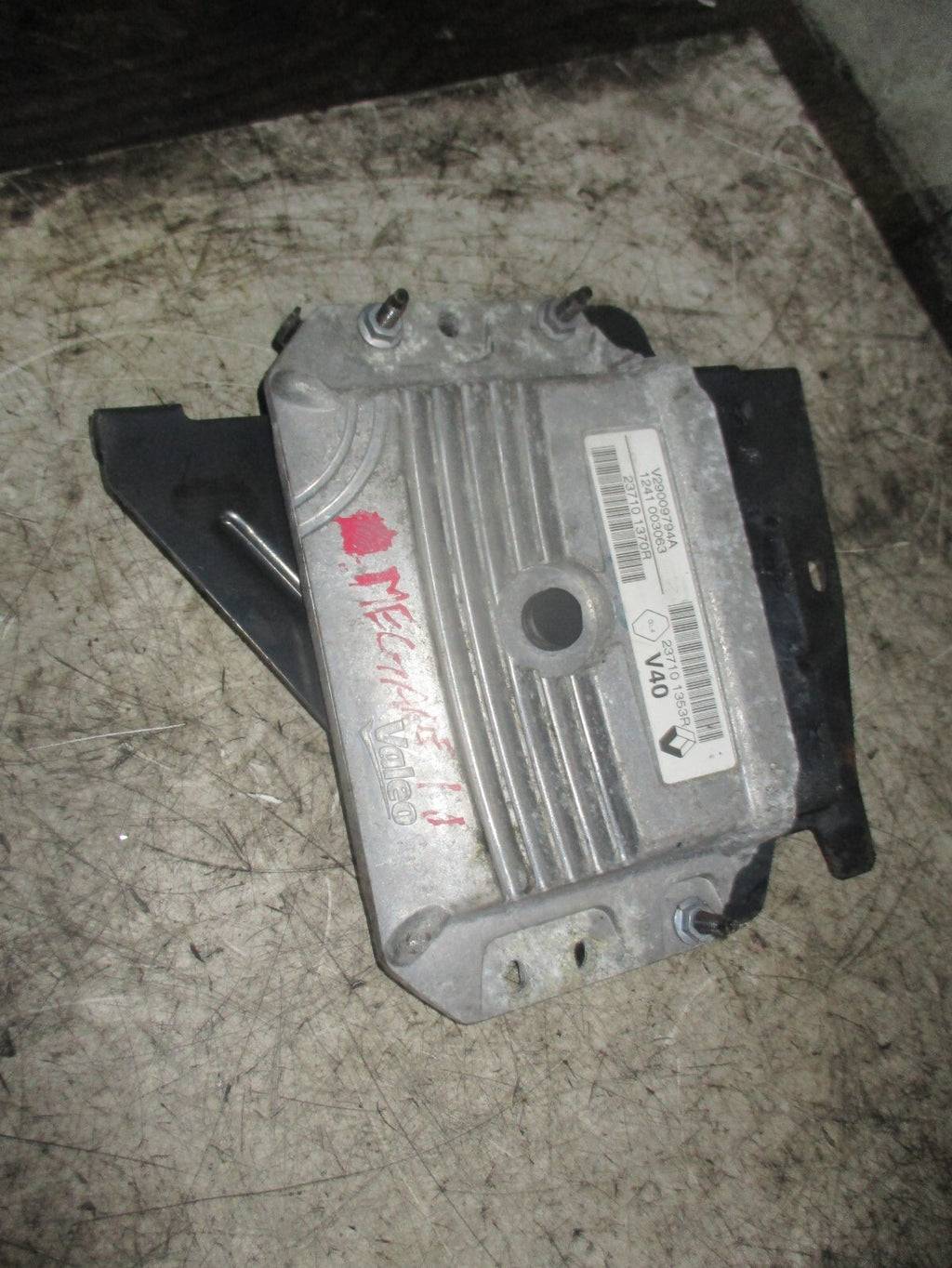 RENAULT MEGANE MK3 2010 1.6 PETROL ECU ENGINE CONTROL MODULE 237101353R
