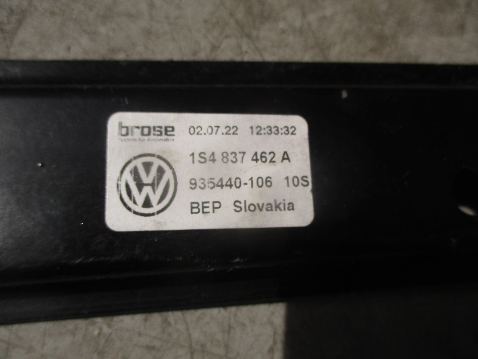 2022 VOLKSWAGEN UP OSF DRIVER SIDE FRONT RIGHT WINDOW MOTOR REGULATOR 1S4837462A