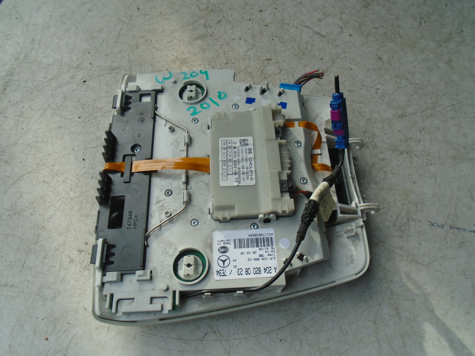 MERCEDES BENZ C CLASS W204 2009 FRONT INTERIOR ROOF READING LIGHT A2048200823
