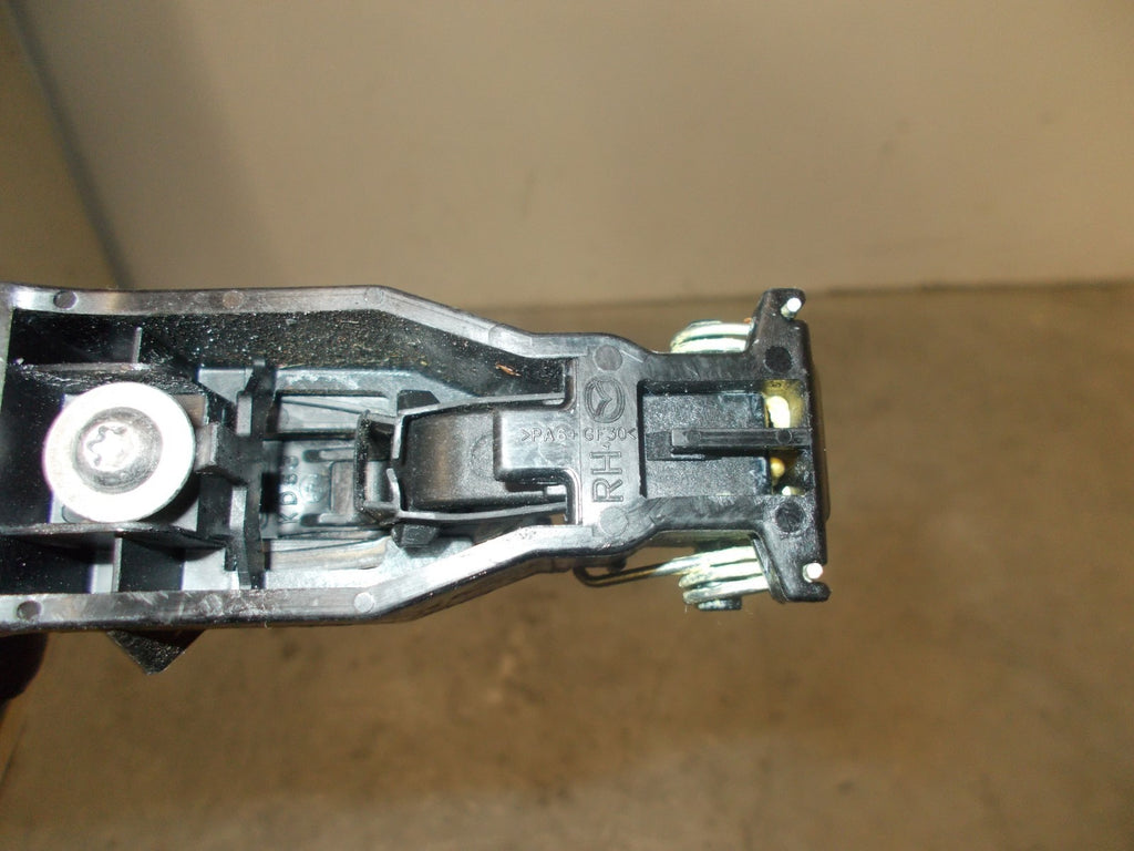 MAZDA 3 BM 2016 (MK3) OSR DRIVERS SIDE REAR DOOR HANDLE GREY
