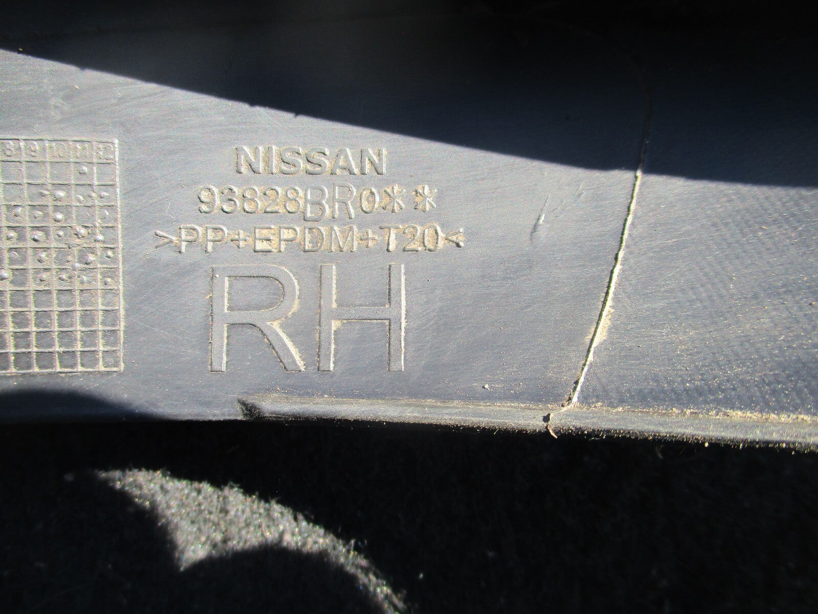 2012 NISSAN QASHQAI J10 OSR DRIVER SIDE REAR WHEEL ARCH MOULDING TRIM 93828BR