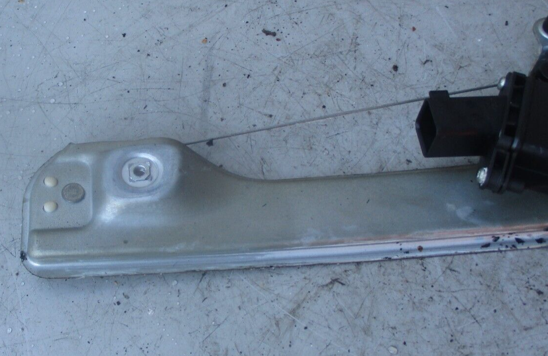 2010  VAUXHALL MOKKA OSF DRIVER SIDE FRONT WINDOW REGULATOR & MOTOR 98910-SUV20