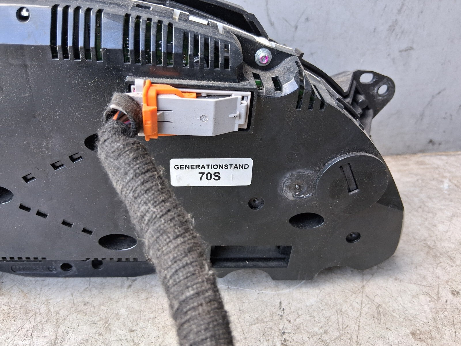 2011 AUDI A4 SPEEDO METER INSTRUMENT CLUSTER GAUGE 8K0920981D
