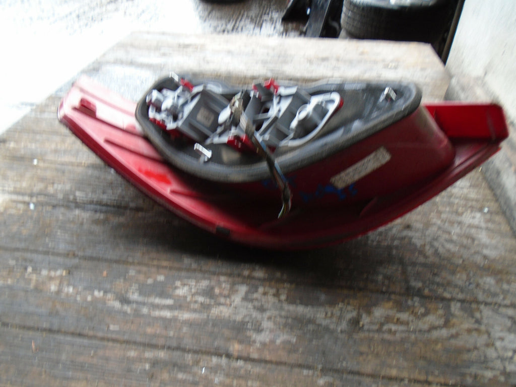 MERCEDES BENZ A CLASS W169 2003 OSR DRIVER SIDE REAR TAIL LIGHT A1698200464R