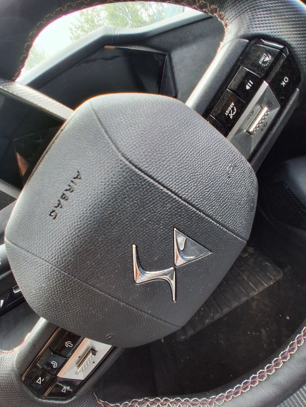 2023 DS DS 4 CROSSOVER FRONT DASH DASHBOARD PASSENGER STEERING WHEEL AIRBAG